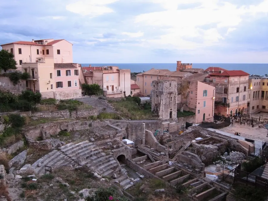 Terracina, al liceo Leonardo da Vinci l’anteprima del docufilm “Europa: Una barca”